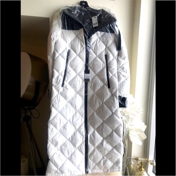 NWT Moose Knuckles Jaillante Milky Way long parka small - Picture 4 of 11